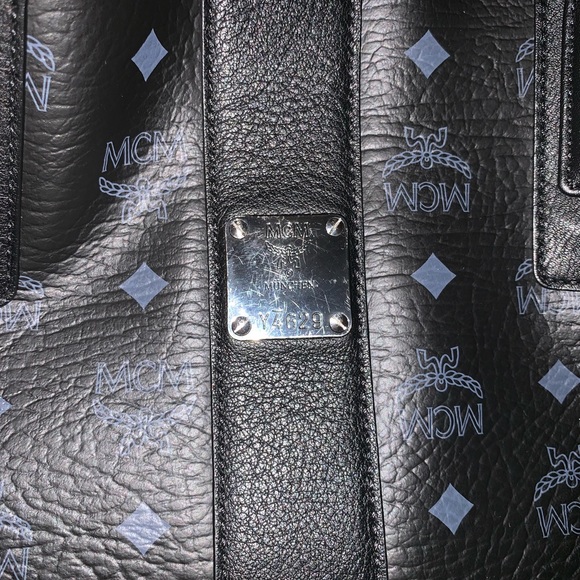 Mcm reversible Liz shopper medium - Picture 2 of 8